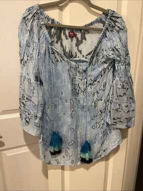 Avani Sel Amour  Light Blue Peasant Top with Tassel Accents